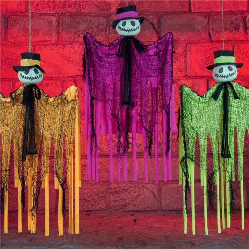 1 Halloween pumpkin head figure to hang 61cm