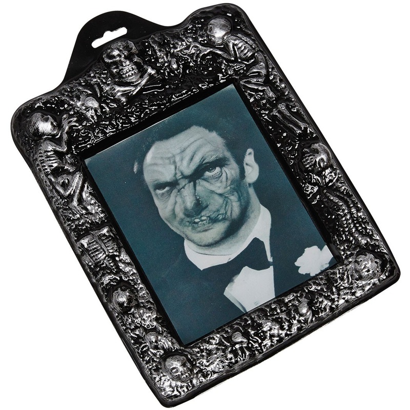 Horror picture half-dead man 21x26cm