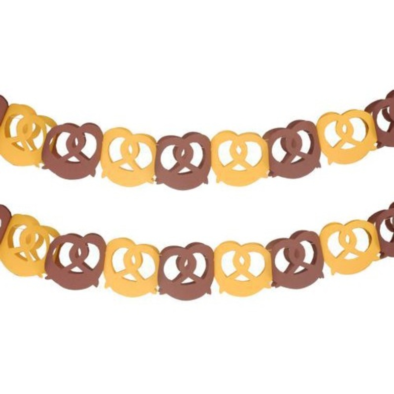 Oktoberfest pretzel garland 3m