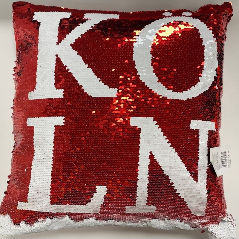 1 pillow Cologne