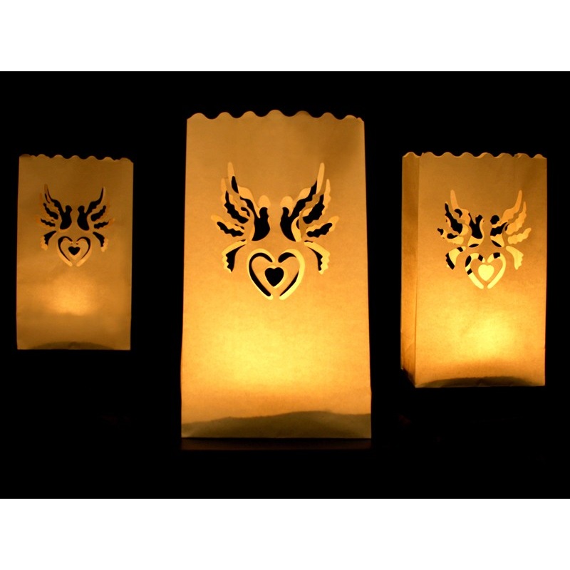 10 beautiful heart lanterns 15 x 9 x 26cm