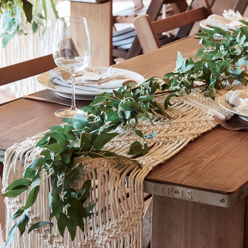 Artificial butcher's broom garland 1.8m