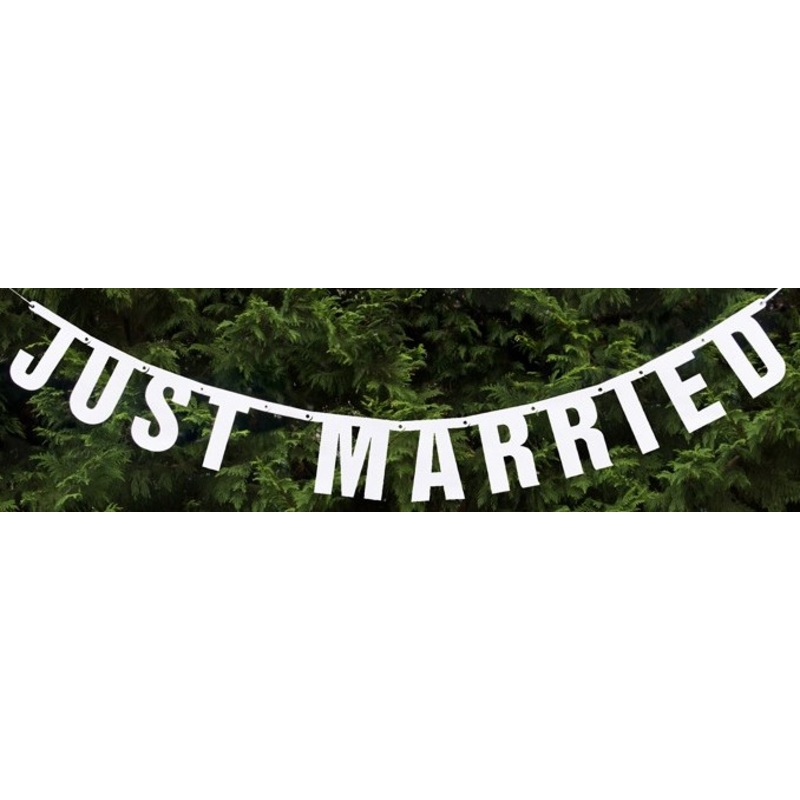 Just Married Garland White 170cm