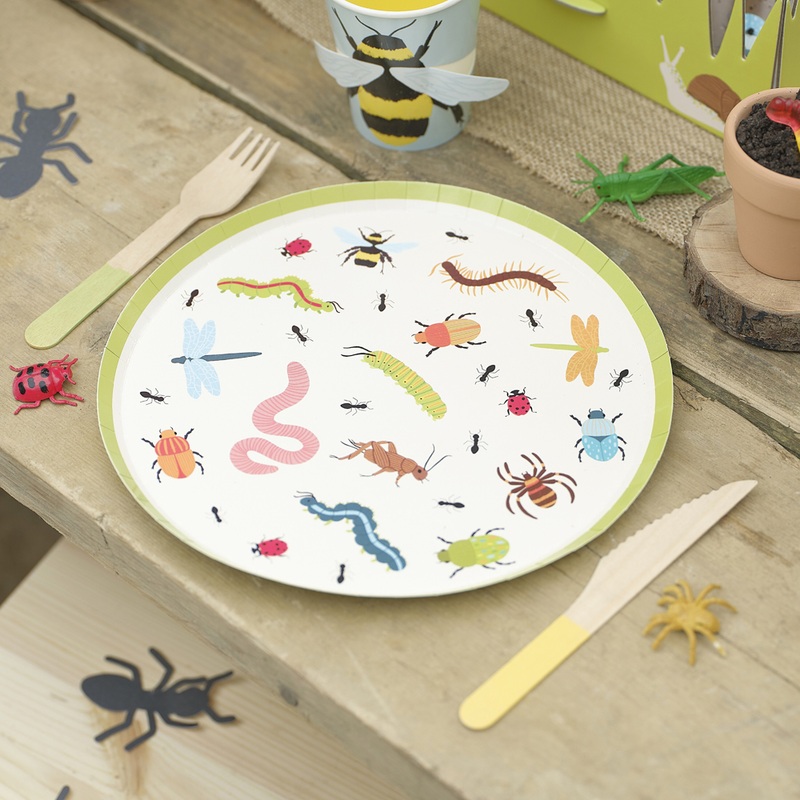 8 colorful beetle parade paper plates 23cm