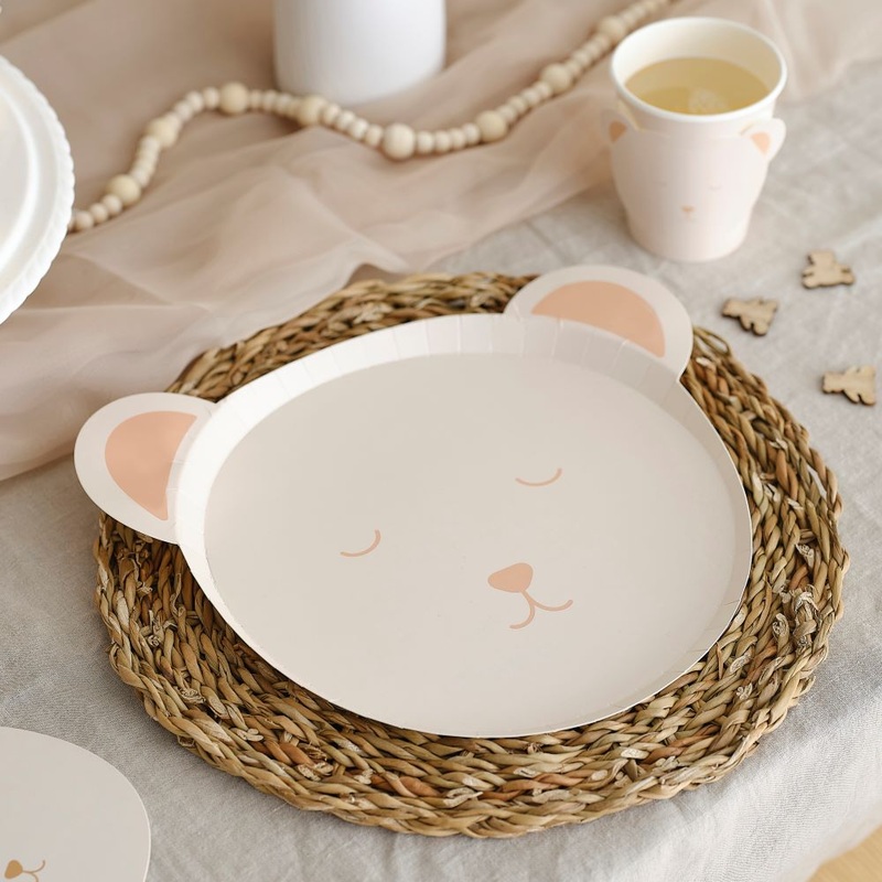 8 Freddy the Teddy paper plates