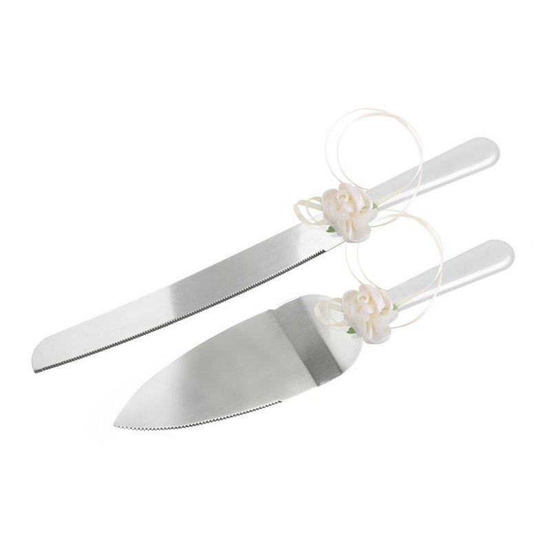 Cake cutlery cream roses