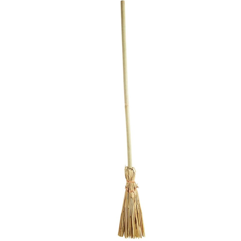 Witch's Broomstick 107cm