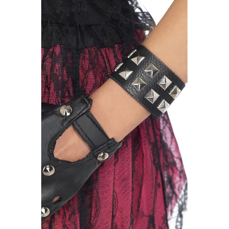 Rocky studded bracelet