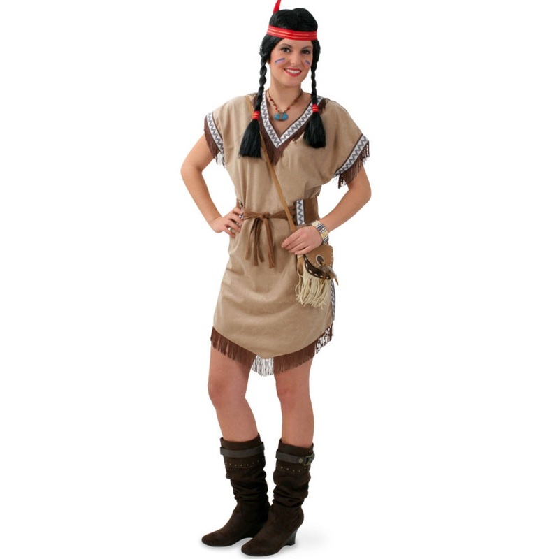 Indian woman Nilahasi costume 38