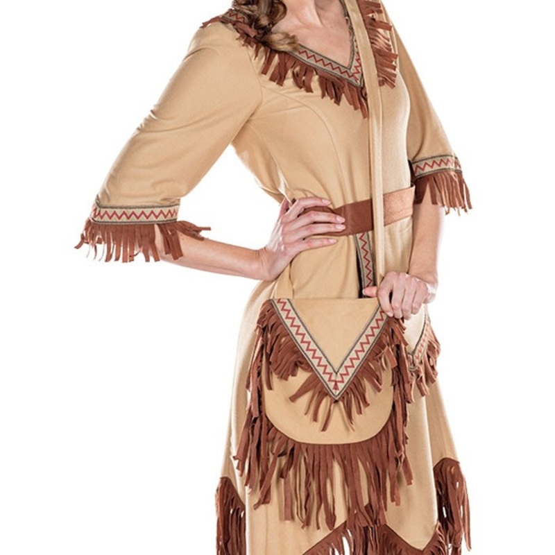 Traditional shoulder bag with fringes