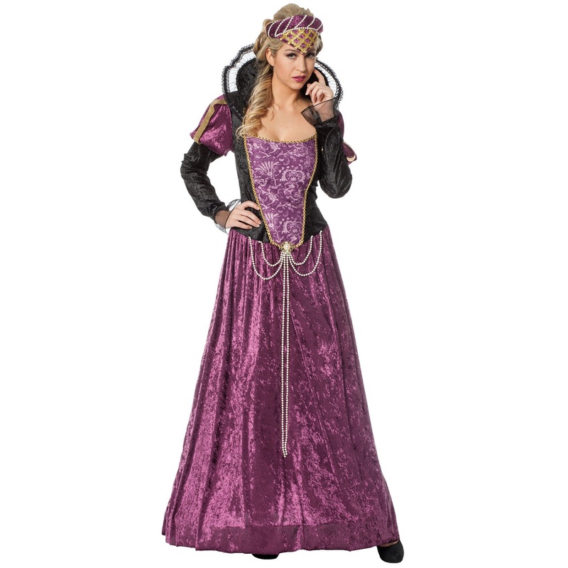 Medieval Countess Von Hardenberg costume 36