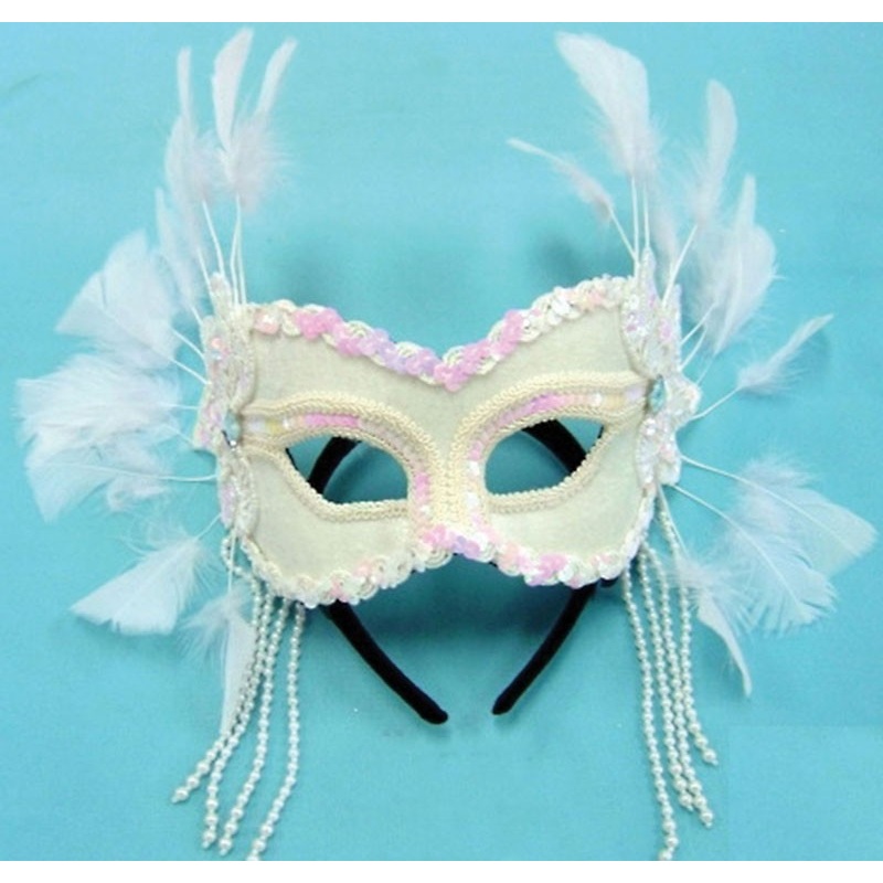 Elegant feather sequin mask