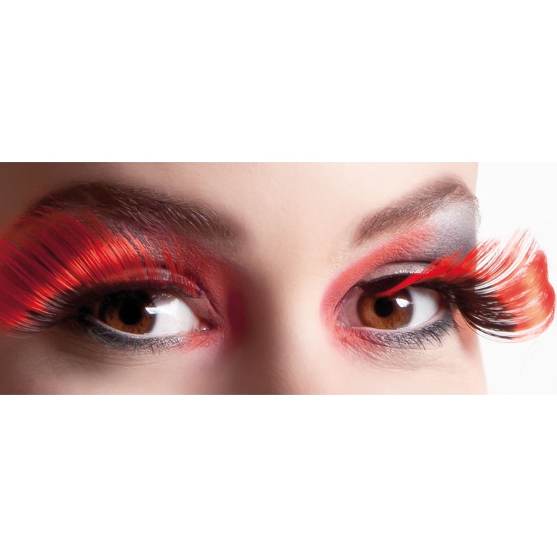 Effie lashes in red and black