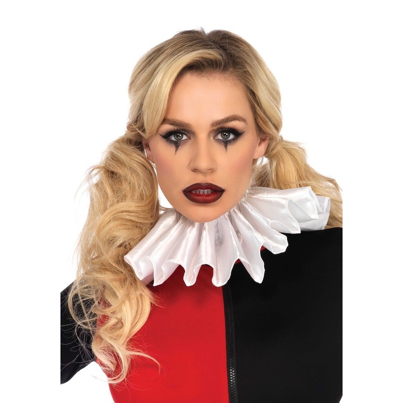 White ruff for clowns and harlequins