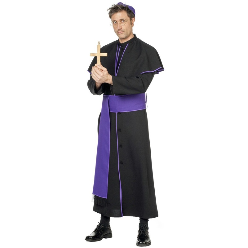Claudio priest costume 48