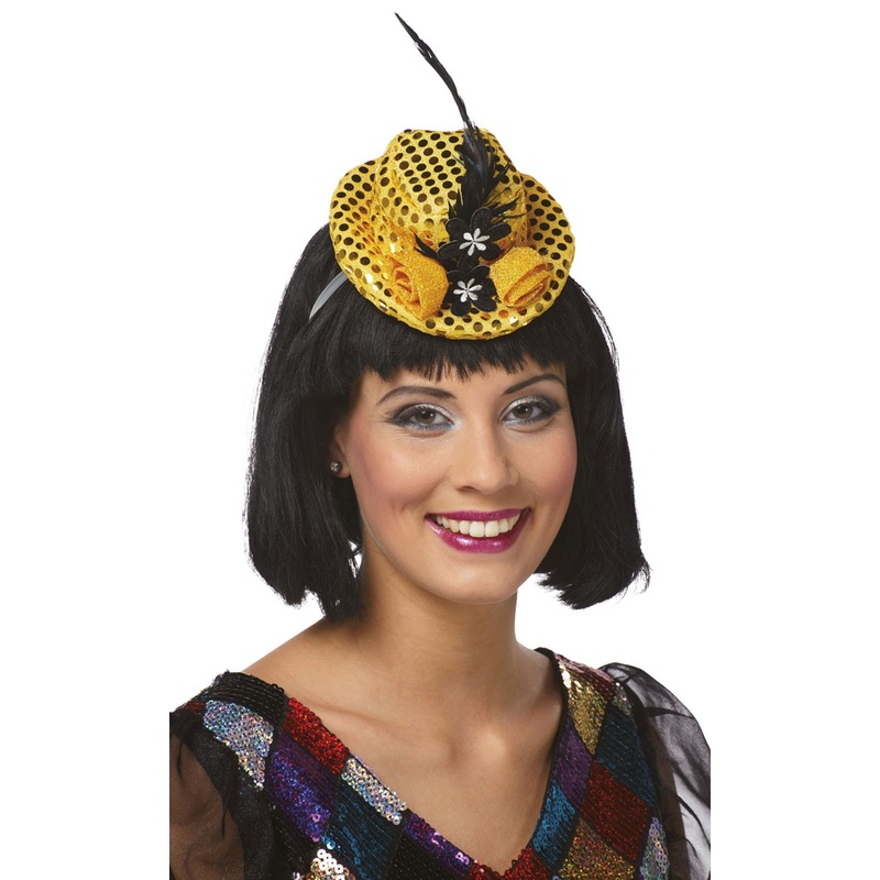 Headband with a yellow sequin hat
