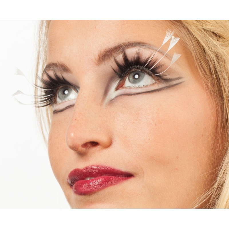Beautiful feather lashes white