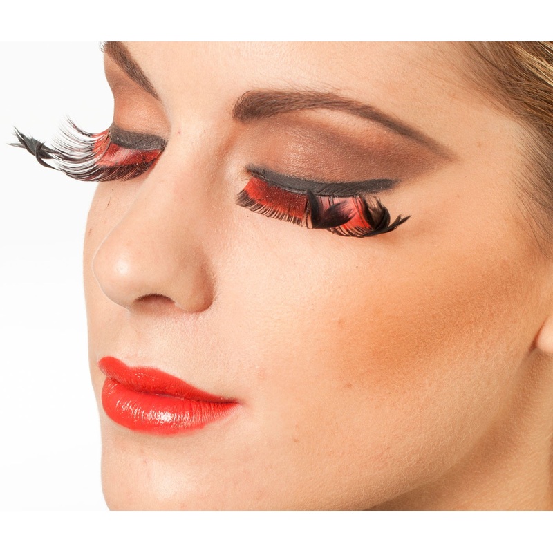 Imposing feather eyelashes in red-black