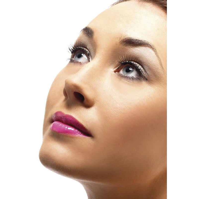 Rhinestone eyelashes in black