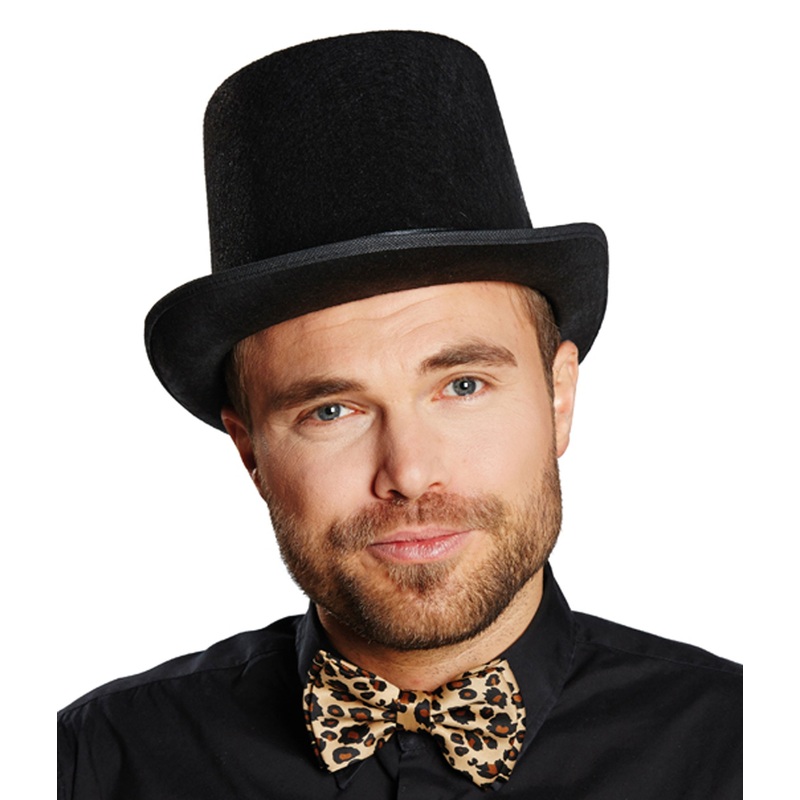 Elegant men's bow tie leopard