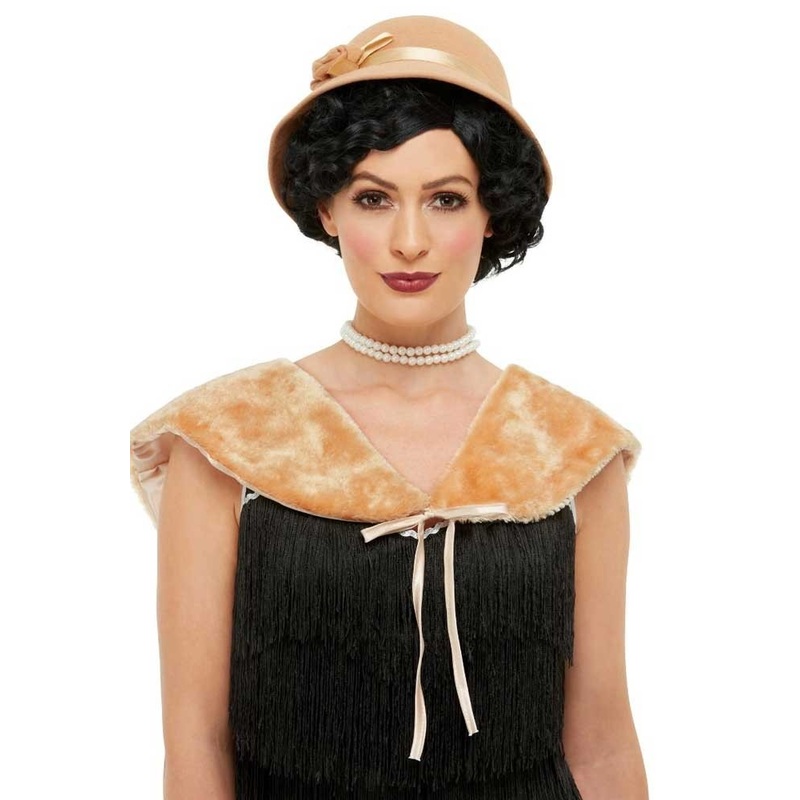 1920s hat and stole for women beige