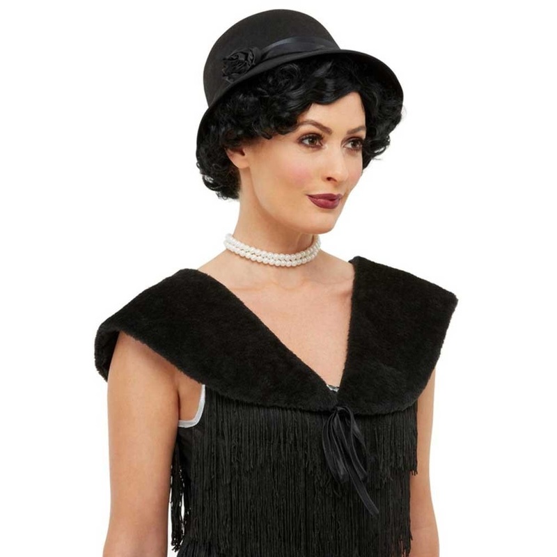 1920s hat and stole for women black