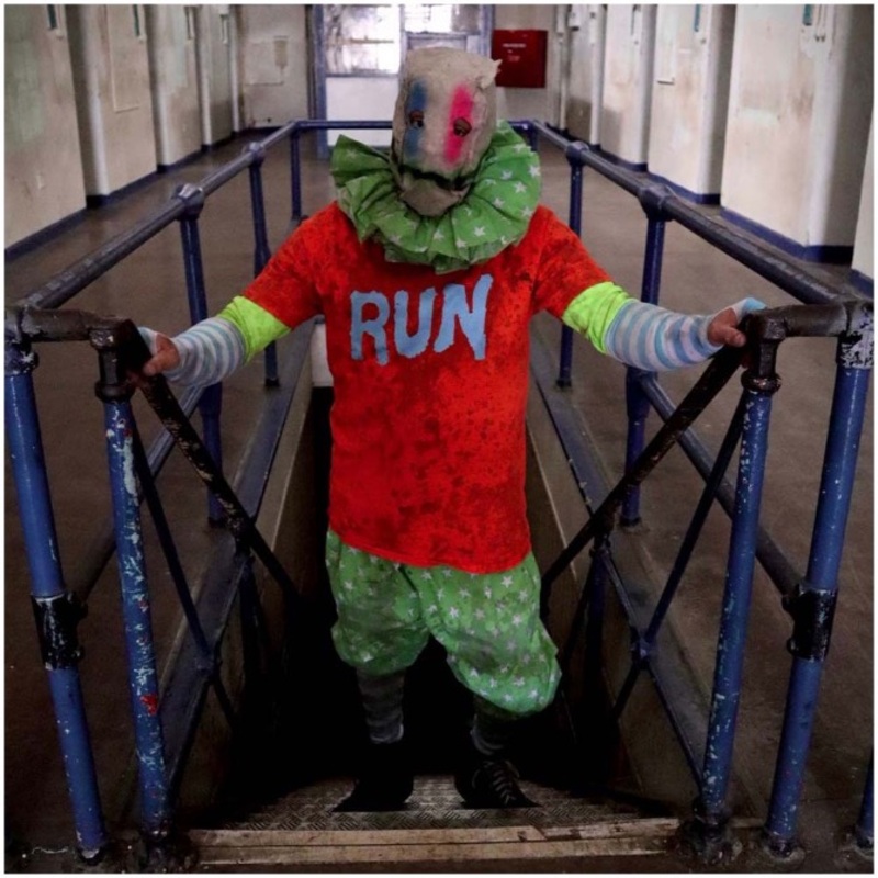 Spiral Clown Costume - RUN XL