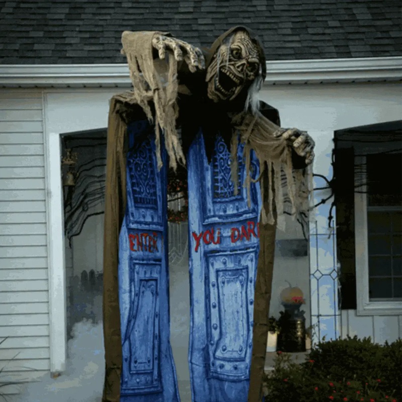 10ft Looming Ghoul Animated Prop