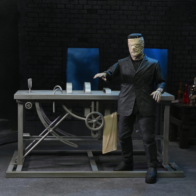 NECA Universal Monsters - Frankenstein 7" Scale Accessory Pack