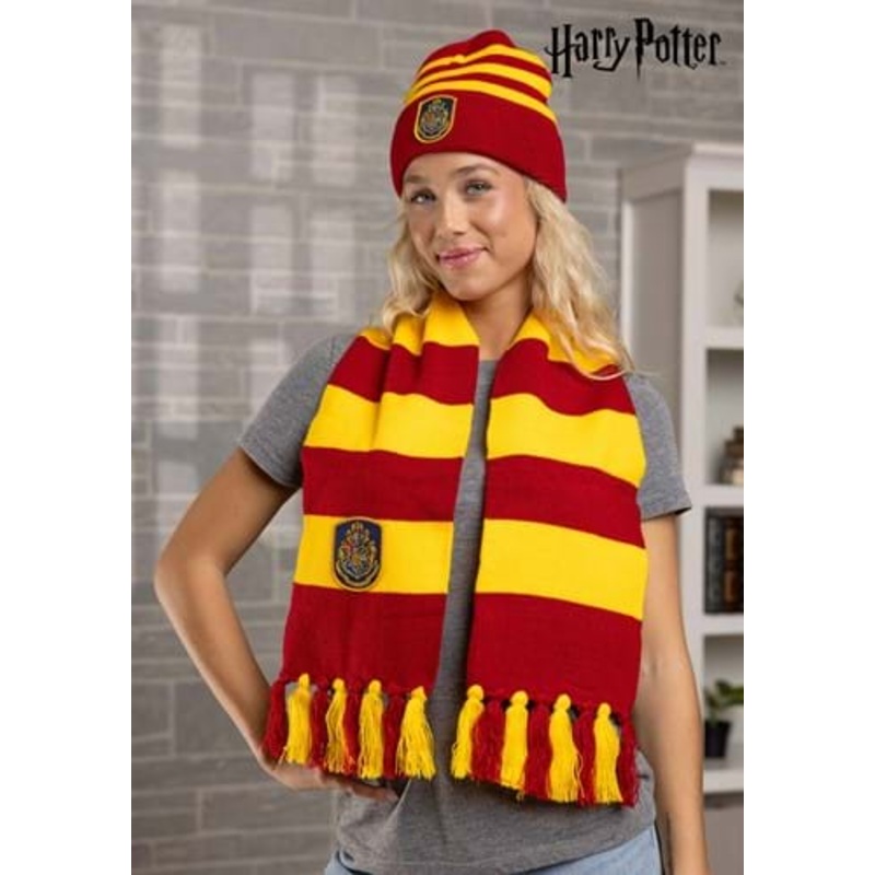 Hogwarts Scarf and Hat Set  Standard
