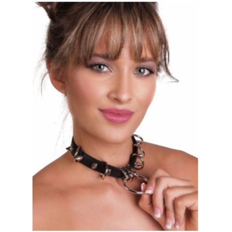 SPIKE CHOKER W/MULTIPLE RINGS