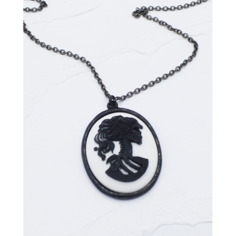 Gothic Necklace Skull Cameo